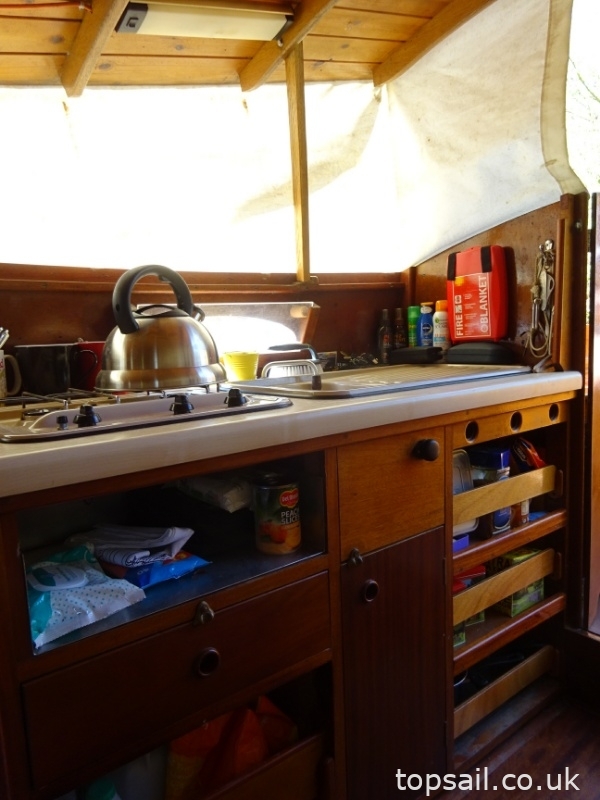 1980 Farrington 25 RCC (Trailer Available)