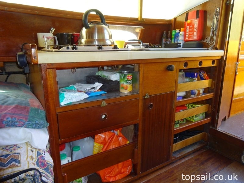 1980 Farrington 25 RCC (Trailer Available)