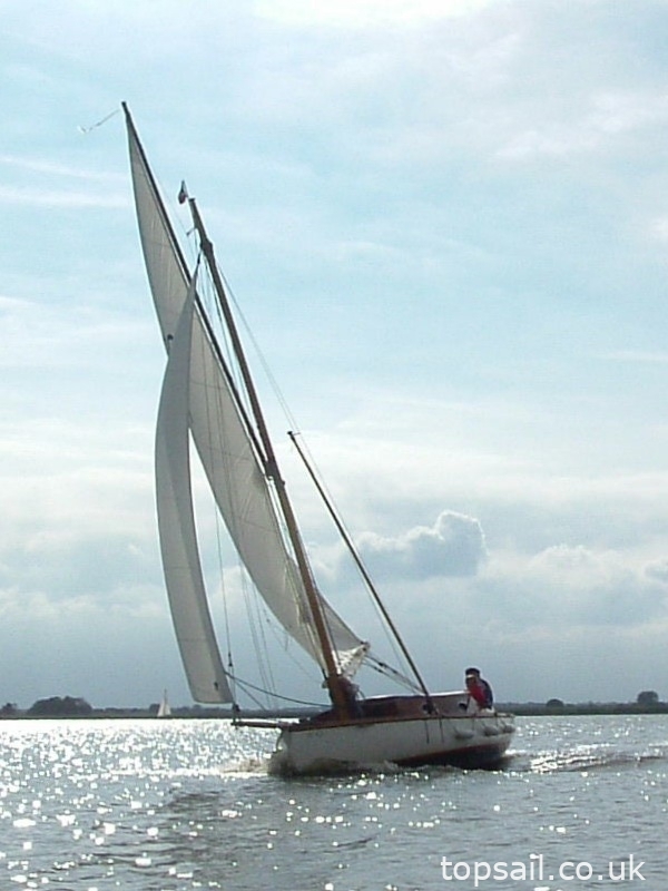 1980 Farrington 25 RCC (Trailer Available)