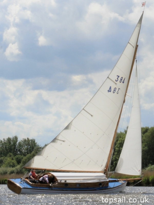 1935 Applegate Cordon Rouge Class River Cruiser