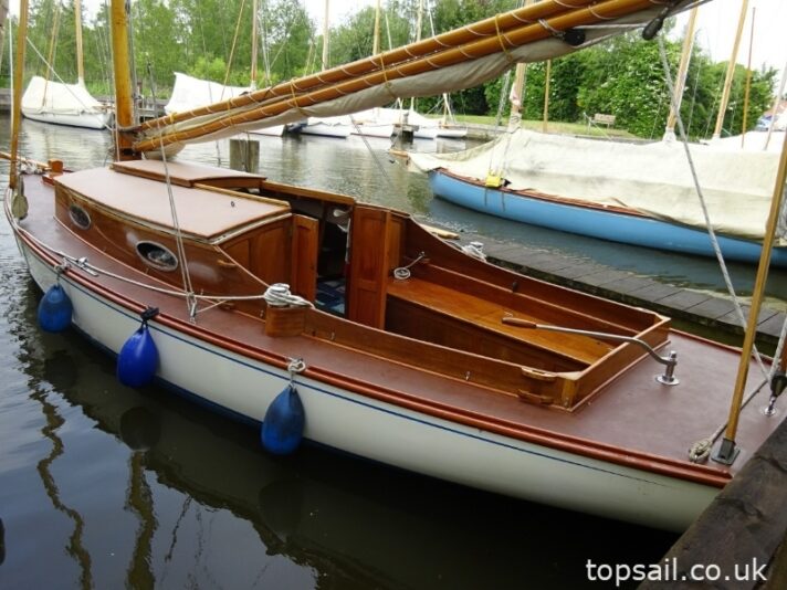 1982 Farrington 25 RCC