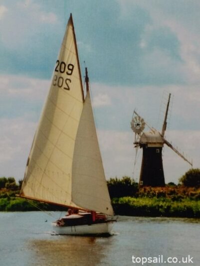 1982 Farrington 25 RCC