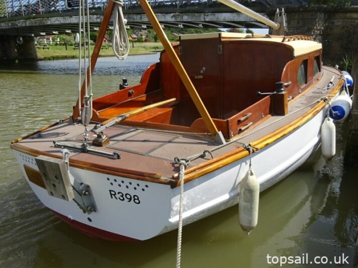 1963 Herbert Woods Sailing Cruiser