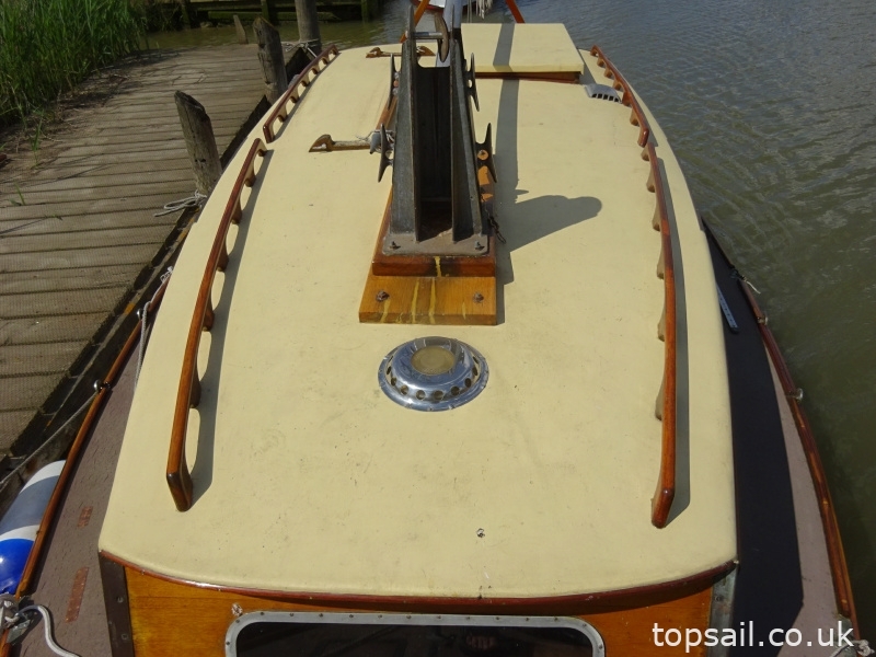 1963 Herbert Woods Sailing Cruiser