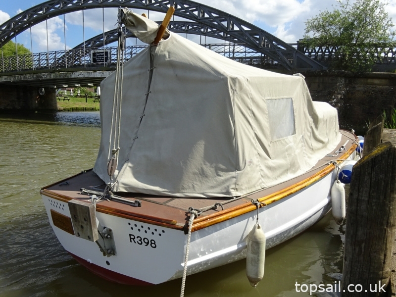 1963 Herbert Woods Sailing Cruiser