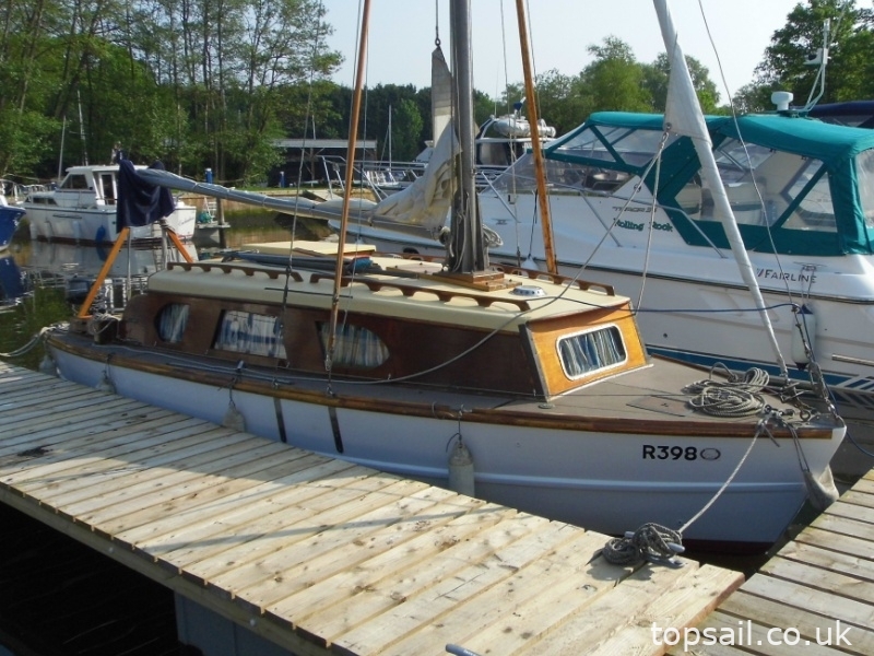 1963 Herbert Woods Sailing Cruiser
