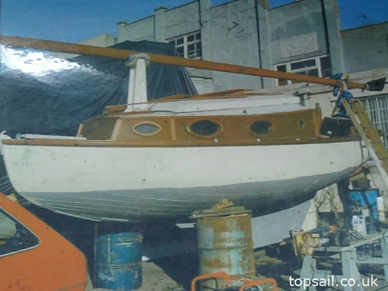 1935 Chumley & Hawke Brown Elf Class (Trailer Available)