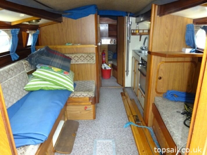 1997 Herbert Woods Elanco 28 River Cruiser (GRP Hull)