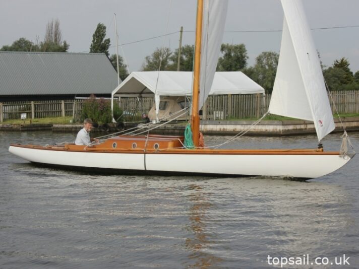 2003 River Cruiser Class Yacht (Trailer Available)
