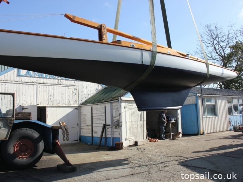 2003 River Cruiser Class Yacht (Trailer Available)