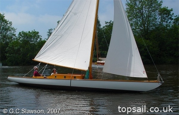 2003 River Cruiser Class Yacht (Trailer Available)