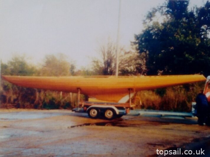 2003 River Cruiser Class Yacht (Trailer Available)