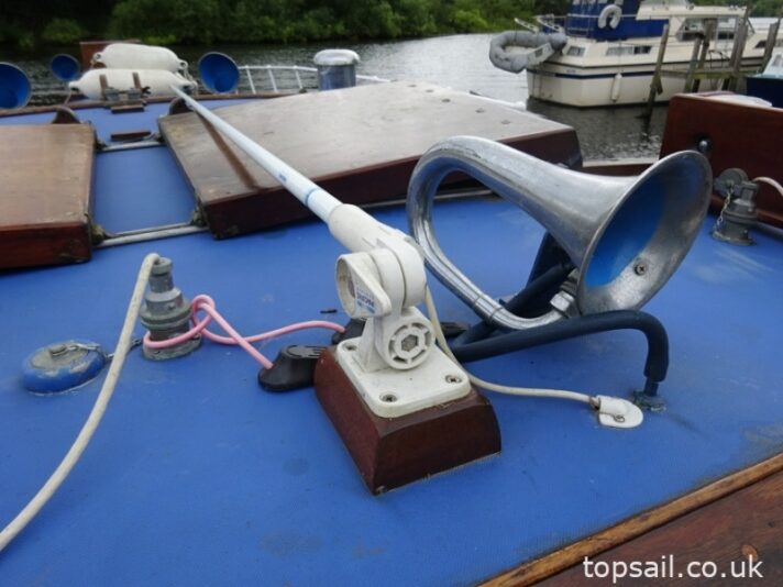 1958 Halmatic 30 Classic Gentleman’s Cabin Cruiser