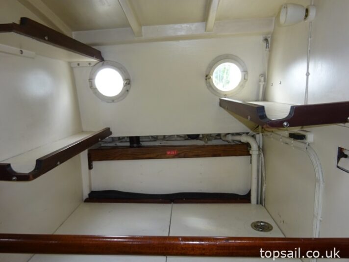 1958 Halmatic 30 Classic Gentleman’s Cabin Cruiser