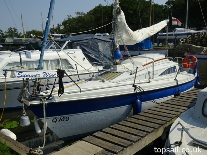 1988 Pegasus 700 (Shallow Fin Keel)