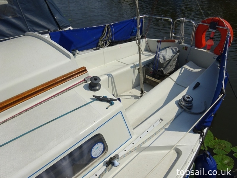 1988 Pegasus 700 (Shallow Fin Keel)