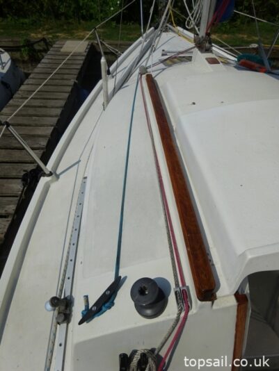 1988 Pegasus 700 (Shallow Fin Keel)