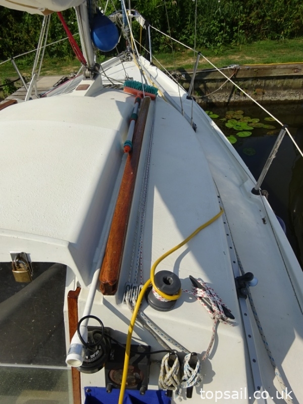 1988 Pegasus 700 (Shallow Fin Keel)