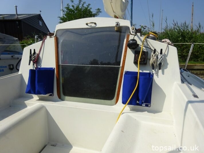 1988 Pegasus 700 (Shallow Fin Keel)