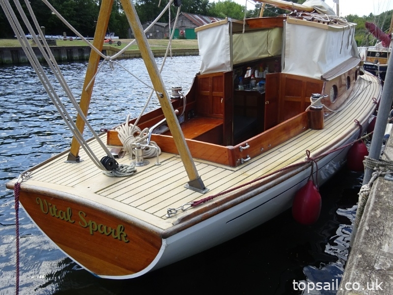 1995 Easticks 28 River Cruiser