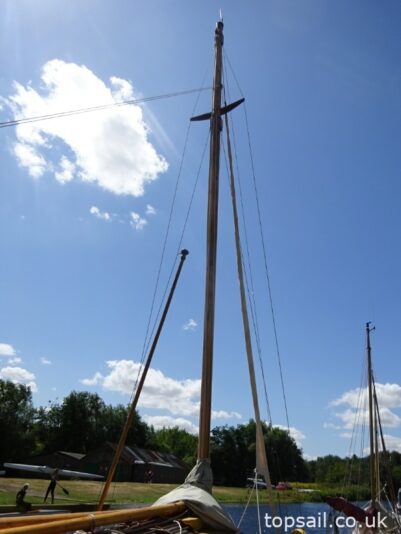 1995 Easticks 28 River Cruiser