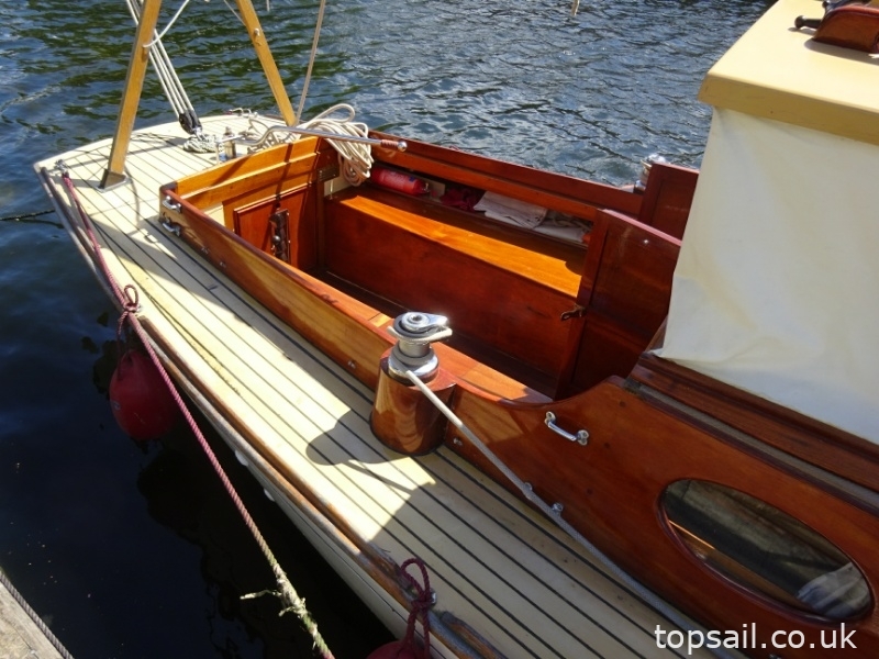 1995 Easticks 28 River Cruiser