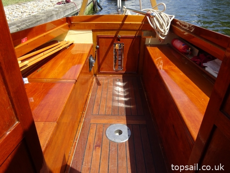 1995 Easticks 28 River Cruiser
