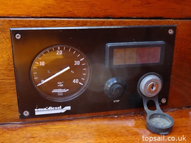 1995 Easticks 28 River Cruiser