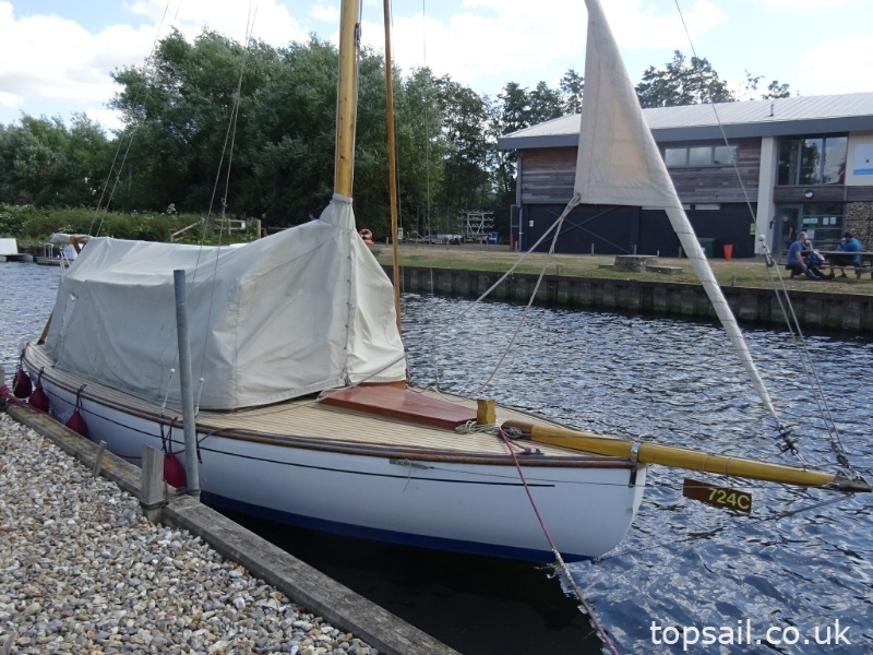 1995 Easticks 28 River Cruiser