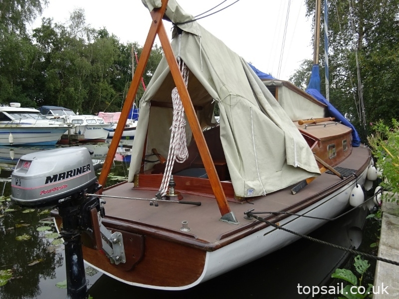1930 Powles 32 River Cruiser Class