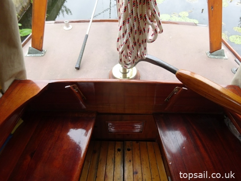 1930 Powles 32 River Cruiser Class