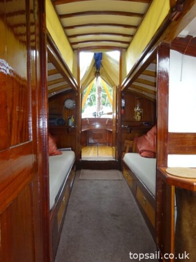 1930 Powles 32 River Cruiser Class