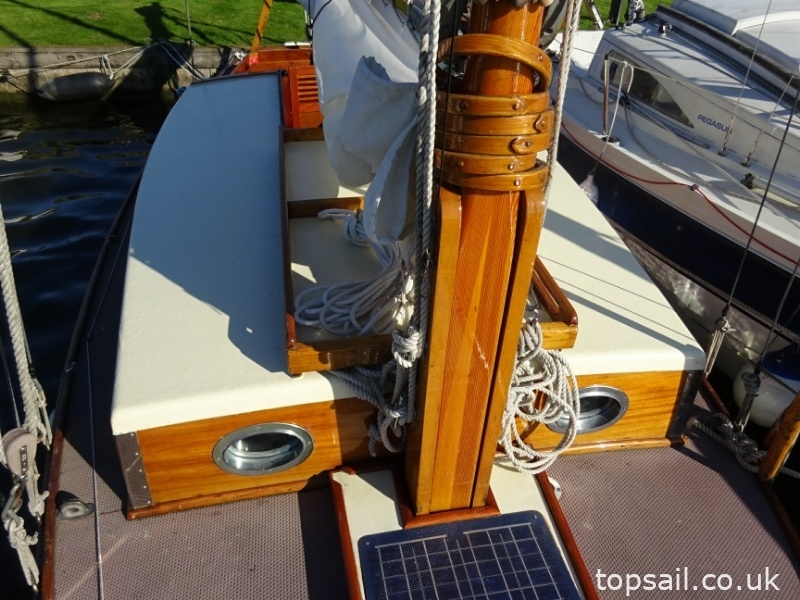 1982 River Cruiser Class Yacht (GRP Farrington 25 hull)