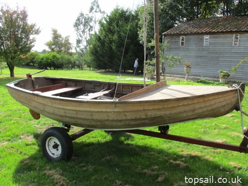 1930 Sailing Scow/Lug Sail Dinghy & Trailer