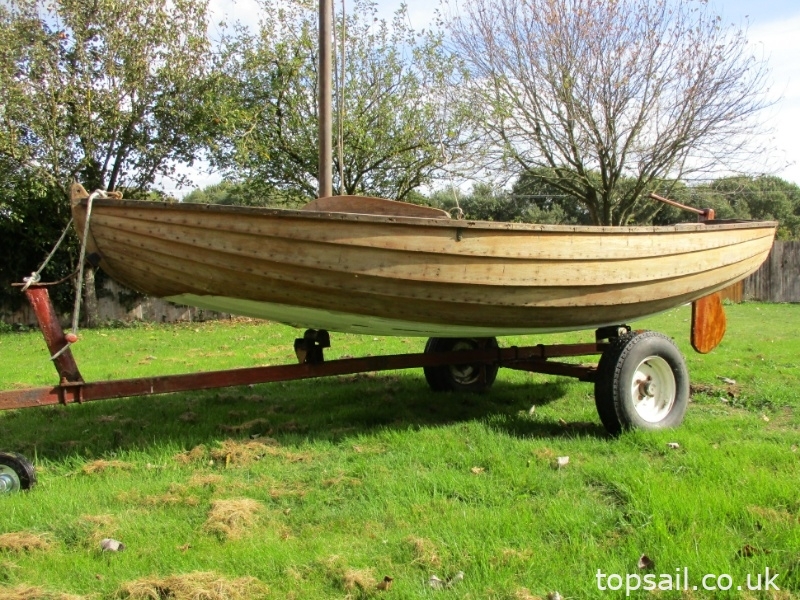 1930 Sailing Scow/Lug Sail Dinghy & Trailer
