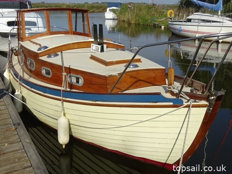 1990 Finesse 24 Motor Cruiser
