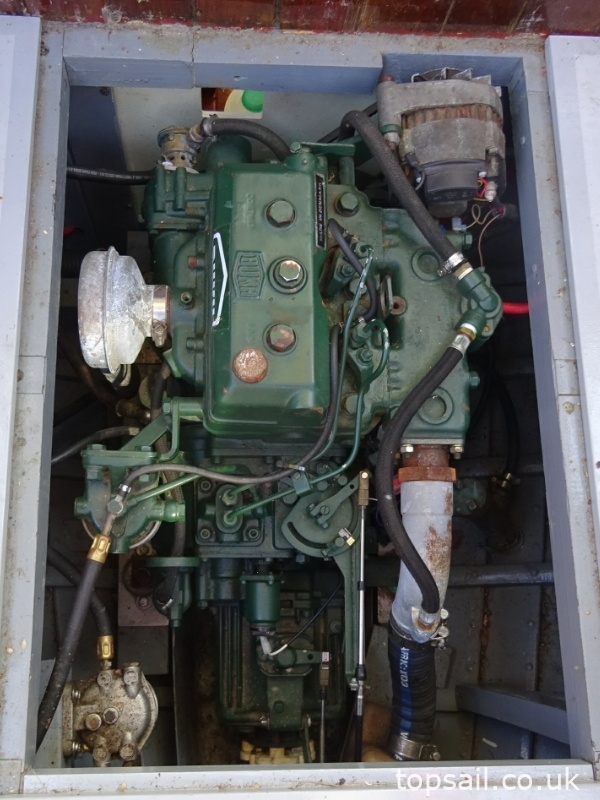 1990 Finesse 24 Motor Cruiser