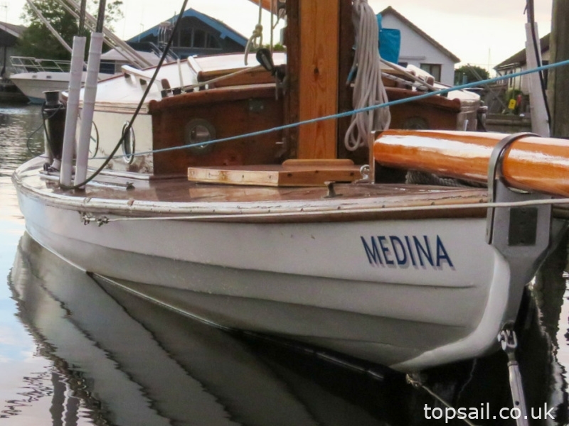 Counter Stern River Cruiser Class Yacht