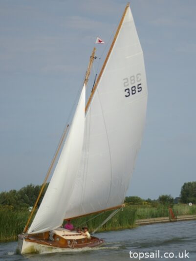 2004 Unique River Cruiser Class Sailing Cruiser