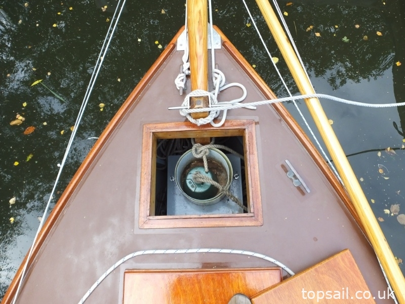 2004 Unique River Cruiser Class Sailing Cruiser