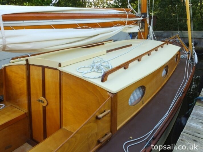 2004 Unique River Cruiser Class Sailing Cruiser