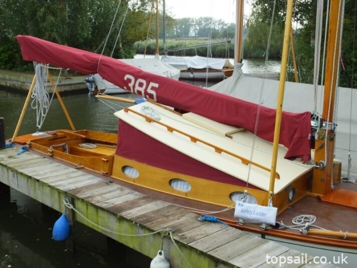 2004 Unique River Cruiser Class Sailing Cruiser