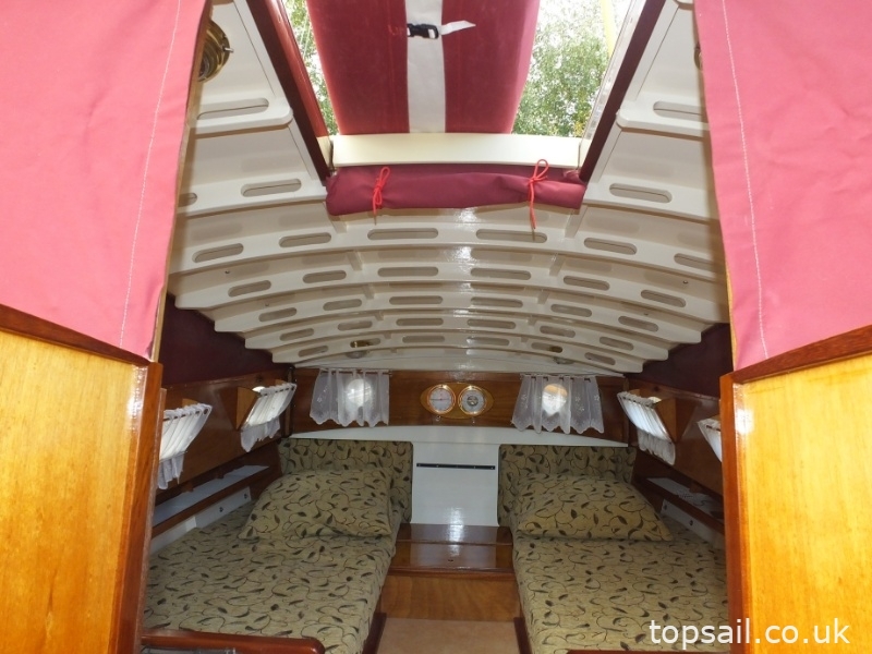 2004 Unique River Cruiser Class Sailing Cruiser