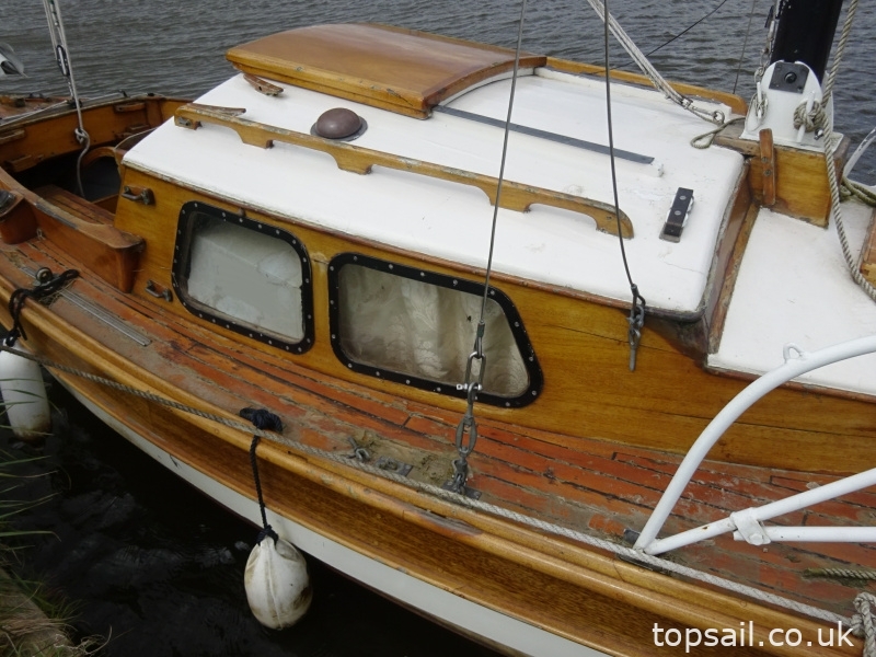 1957 Easticks Stock 21 Sailing Cruiser