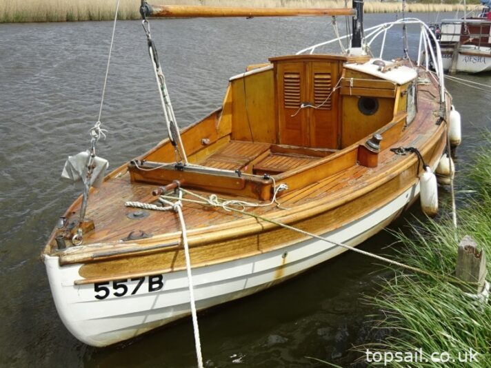 1957 Easticks Stock 21 Sailing Cruiser