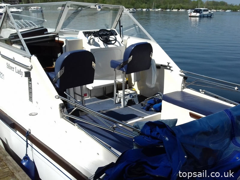 Classic 27 Aft Cockpit Motor Cruiser