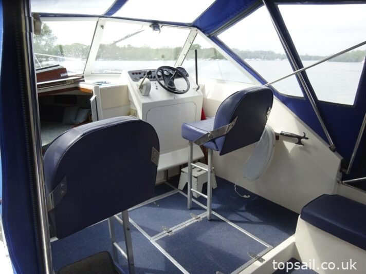 Classic 27 Aft Cockpit Motor Cruiser