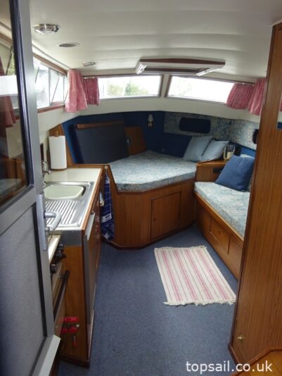 Classic 27 Aft Cockpit Motor Cruiser