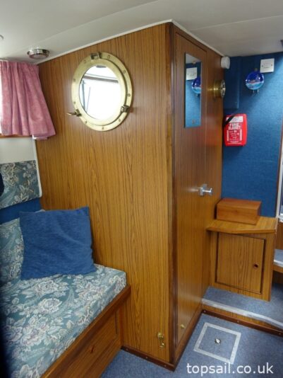 Classic 27 Aft Cockpit Motor Cruiser