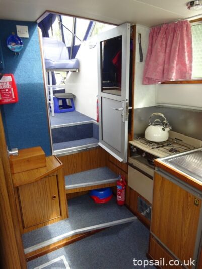 Classic 27 Aft Cockpit Motor Cruiser